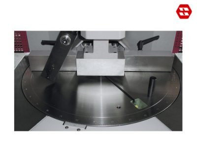 Convenient mitre adjustment ± 30°