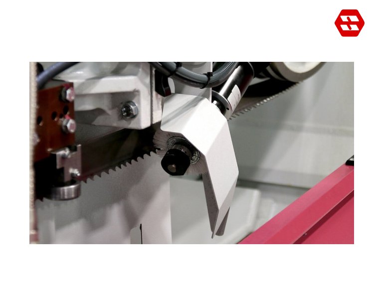 Electrically driven chip brush 4 Electrically driven chip brush 4