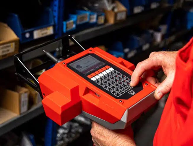 SIC Marking E-MARK XL Cordless Dot-Peen Marking Machine (2) SIC Marking E-MARK XL Cordless Dot-Peen Marking Machine