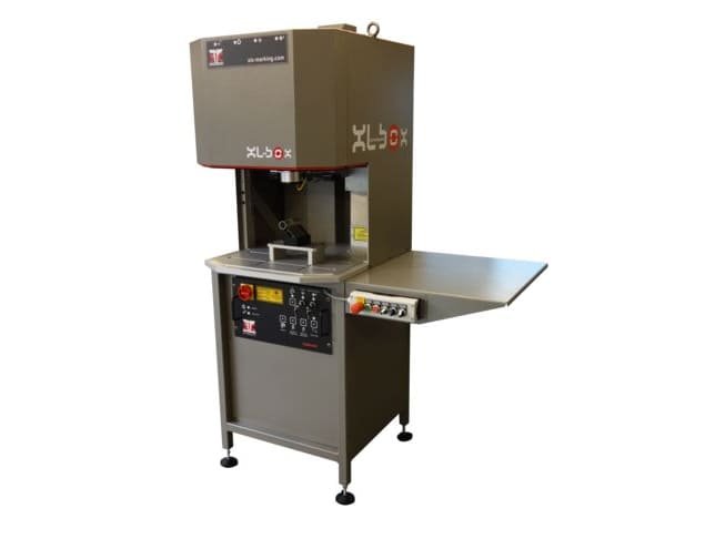 SIC Marking XL-Box Laser system